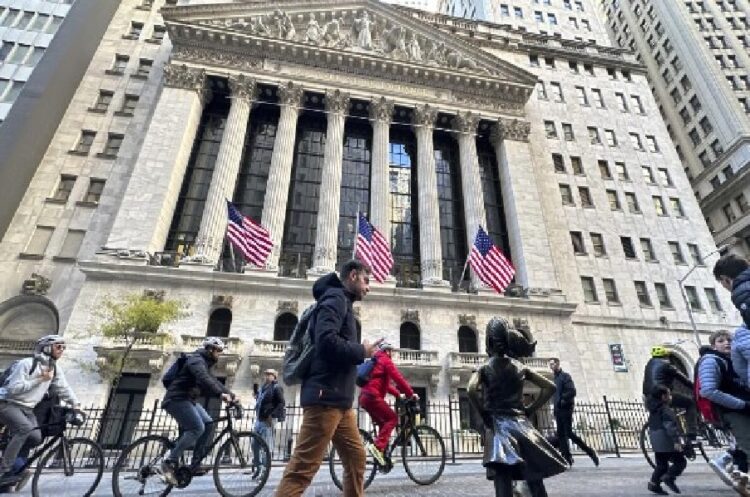 Global market in cautious mood ahead of US Fed's decision, mixed trading in Asia