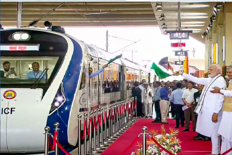 PM Modi will flag off Durg-Vishakapatnam Vande Bharat train