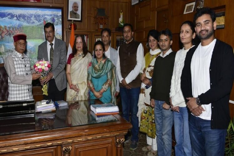 Himachal Geographical Society delegation met the Governor